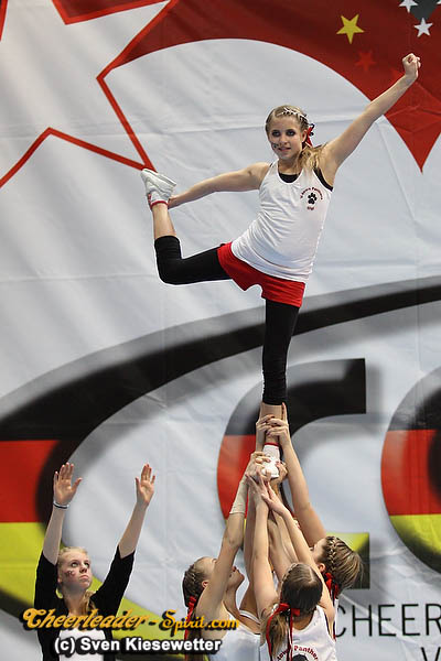../Images/VPC Junior Group Stunt_007.jpg